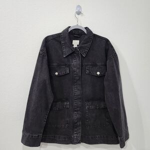 H&M Women's Washed black Denim Snap Jacket Size Medium Loose Fit
